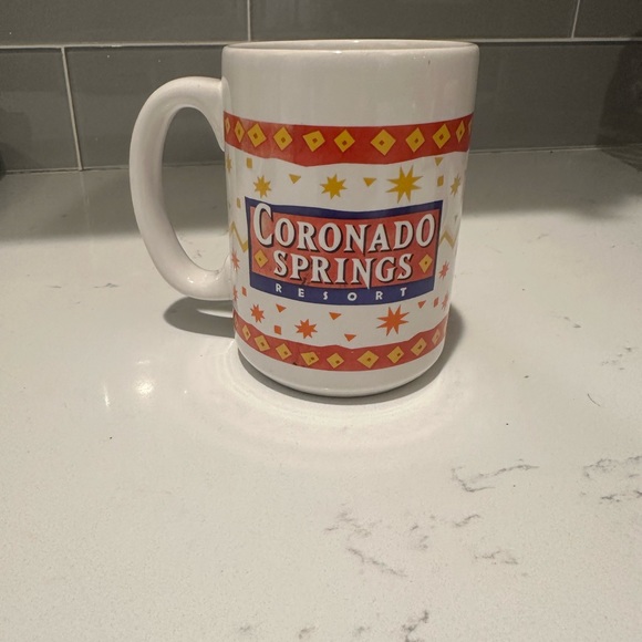 RARE!  (2) Vintage Walt Disney World coffee cups - Picture 3 of 6